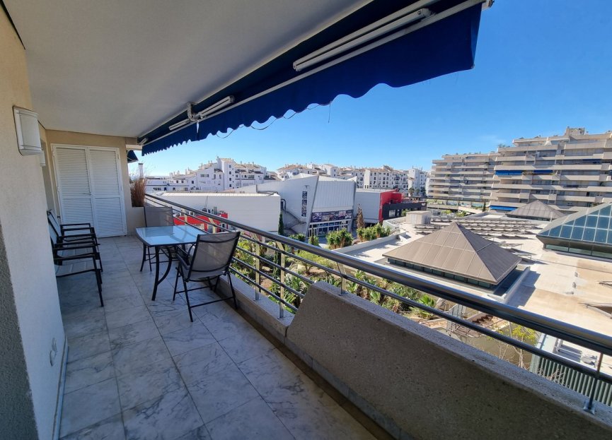 Resale - Apartment - Middle Floor Apartment - Marbella - Puerto Banús