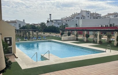 Resale - Apartment - Middle Floor Apartment - Marbella - Puerto Banús