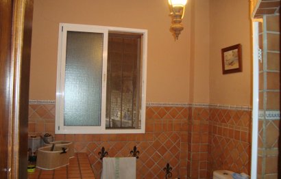 Resale - House - Detached Villa - Manilva - Manilva Centro