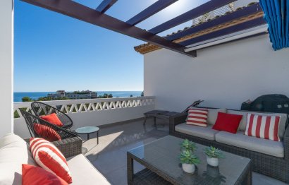 Resale - Apartment - Middle Floor Apartment - Marbella - Puerto Banús