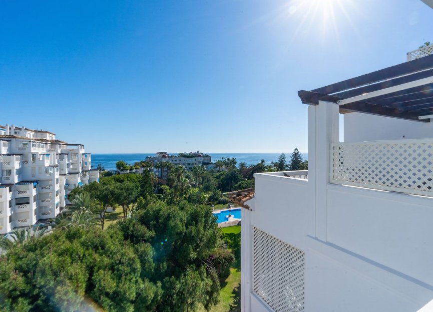 Resale - Apartment - Middle Floor Apartment - Marbella - Puerto Banús