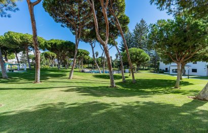 Resale - Apartment - Middle Floor Apartment - Marbella - Puerto Banús