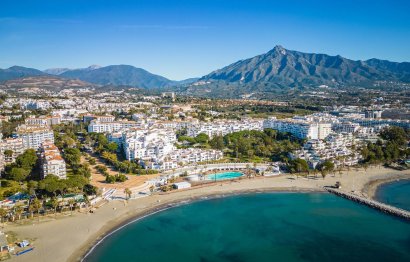 Resale - Apartment - Middle Floor Apartment - Marbella - Puerto Banús