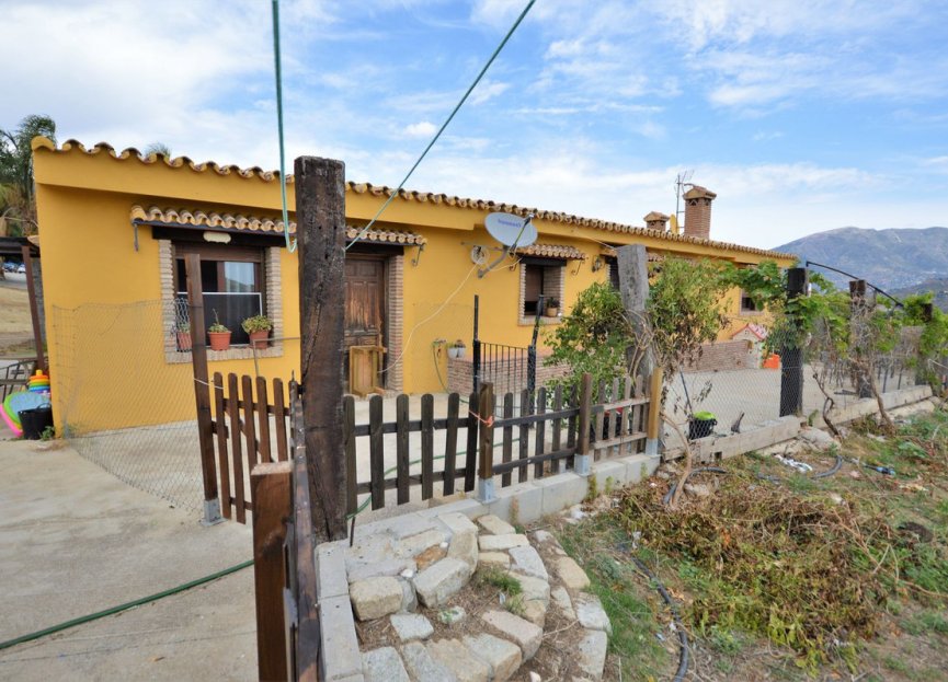 Resale - House - Finca - Cortijo - Mijas - Mijas Centro