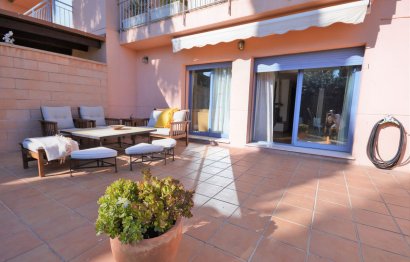 Resale - House - Semi-Detached House - Marbella - Nueva Andalucia