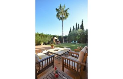 Resale - House - Semi-Detached House - Marbella - Nueva Andalucia