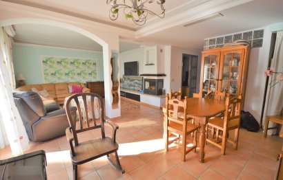 Resale - House - Semi-Detached House - Marbella - Nueva Andalucia