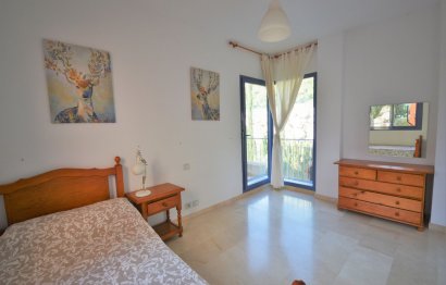 Resale - House - Semi-Detached House - Marbella - Nueva Andalucia