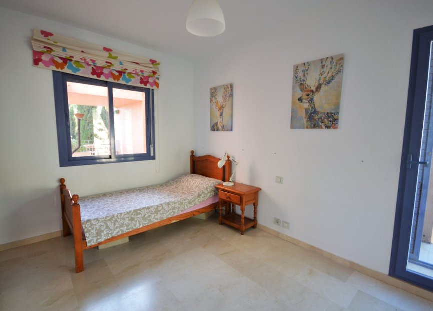 Resale - House - Semi-Detached House - Marbella - Nueva Andalucia