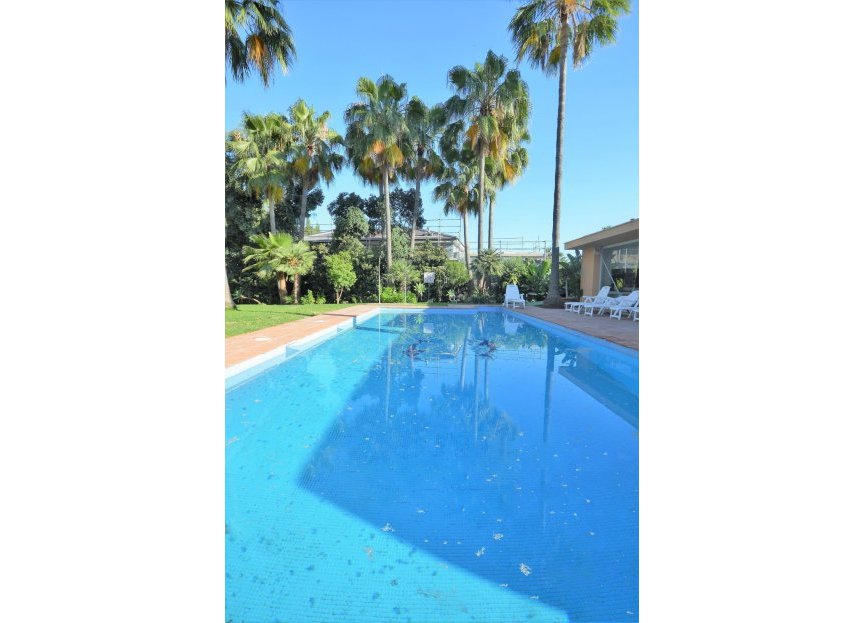 Resale - House - Semi-Detached House - Marbella - Nueva Andalucia