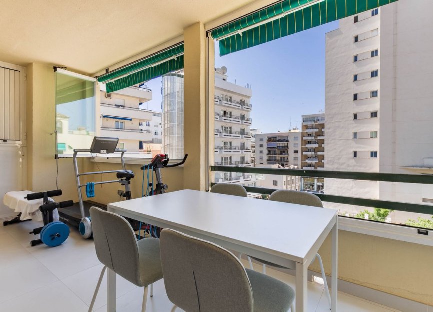 Resale - Apartment - Middle Floor Apartment - Marbella