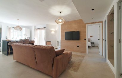 Resale - Apartment - Middle Floor Apartment - Marbella - Nueva Andalucia