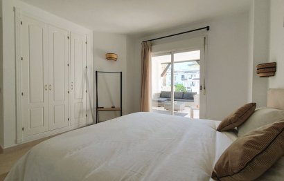 Resale - Apartment - Middle Floor Apartment - Marbella - Nueva Andalucia