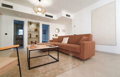 Resale - Apartment - Middle Floor Apartment - Marbella - Nueva Andalucia