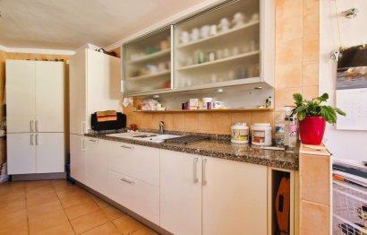 Resale - Apartment - Middle Floor Apartment - Marbella - Nueva Andalucia