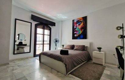 Resale - Apartment - Top Floor Apartment - Marbella - Puerto Banús