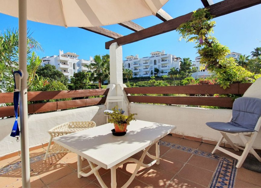 Resale - House - Semi-Detached House - Estepona - Selwo