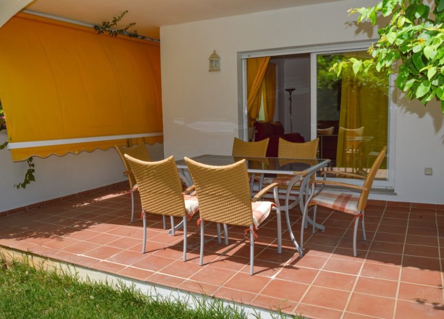 Resale - Apartment - Ground Floor Apartment - Marbella - Nueva Andalucia