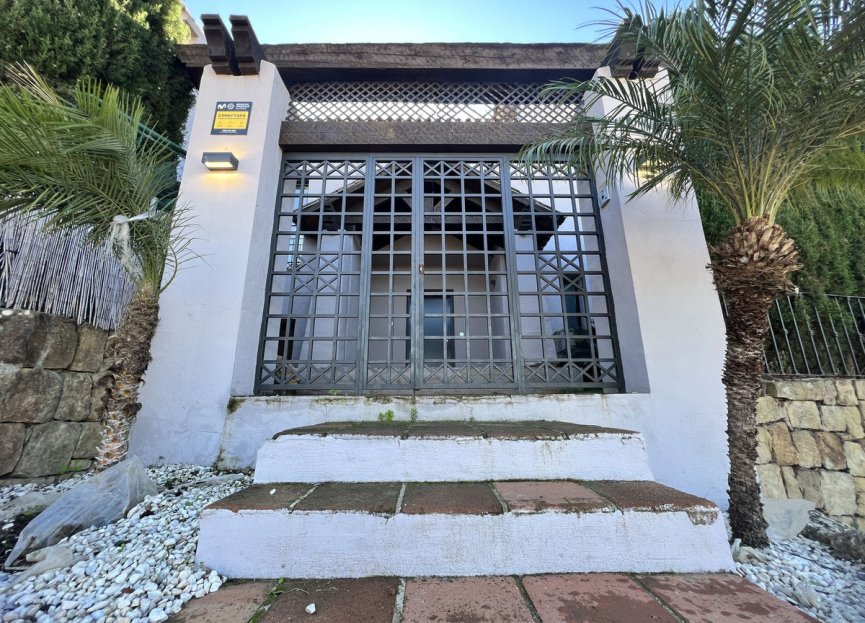 Resale - House - Detached Villa - Estepona - New Golden Mile