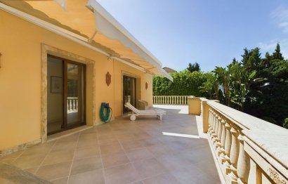 Resale - House - Detached Villa - Marbella - Nueva Andalucia