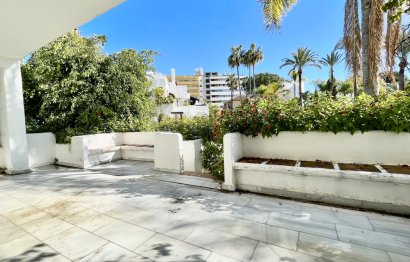 Resale - Apartment - Ground Floor Apartment - Marbella - The Golden Mile