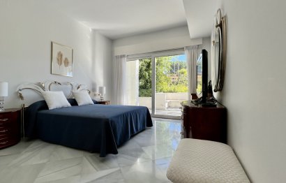 Resale - Apartment - Ground Floor Apartment - Marbella - The Golden Mile