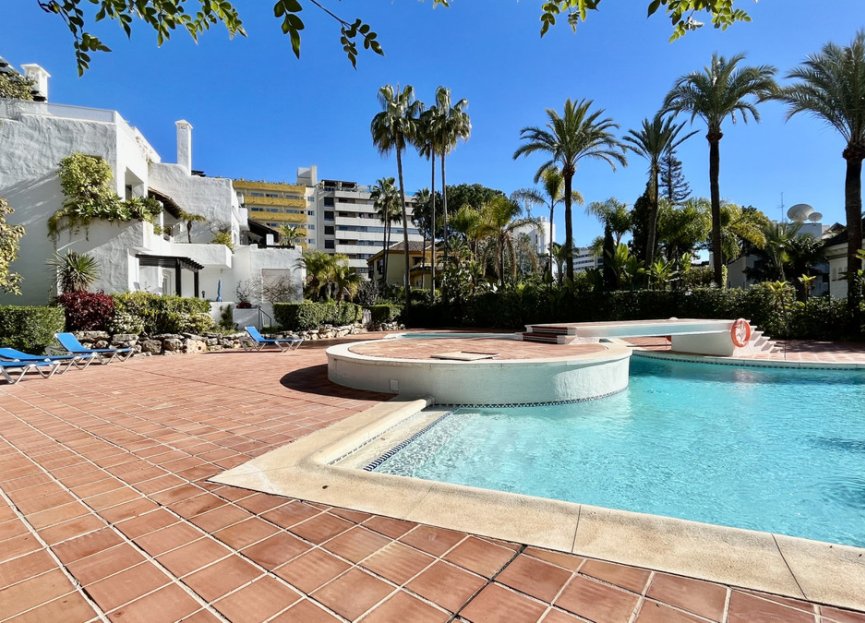 Resale - Apartment - Ground Floor Apartment - Marbella - The Golden Mile