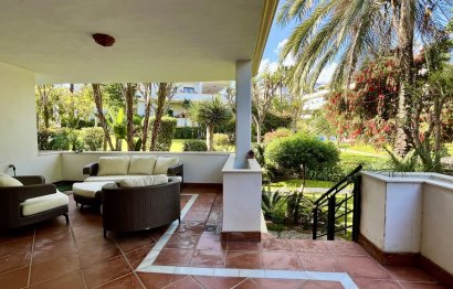 Resale - Apartment - Ground Floor Apartment - Marbella - The Golden Mile