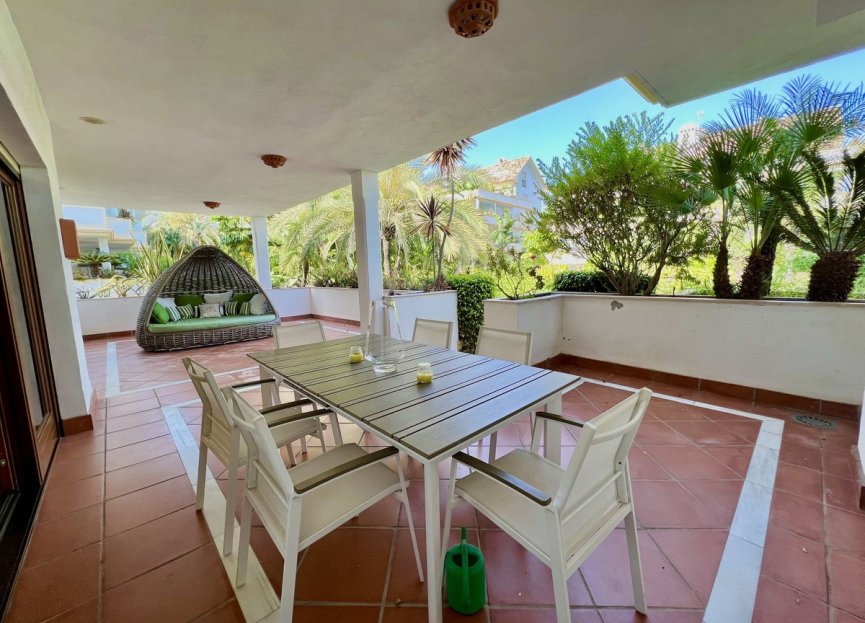 Resale - Apartment - Ground Floor Apartment - Marbella - The Golden Mile