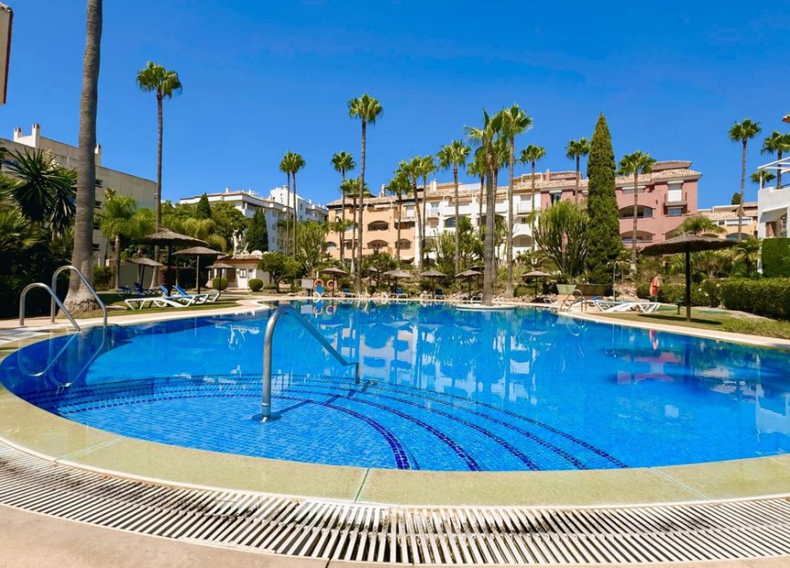 Resale - Apartment - Middle Floor Apartment - Marbella - The Golden Mile