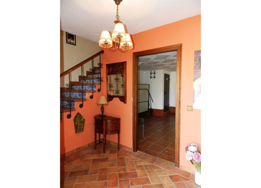 Resale - House - Detached Villa - Manilva - La Duquesa