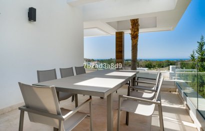 Resale - House - Detached Villa - Benahavís