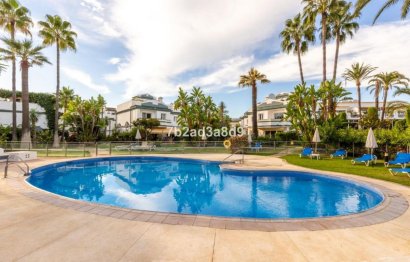 Resale - Apartment - Middle Floor Apartment - Estepona - New Golden Mile