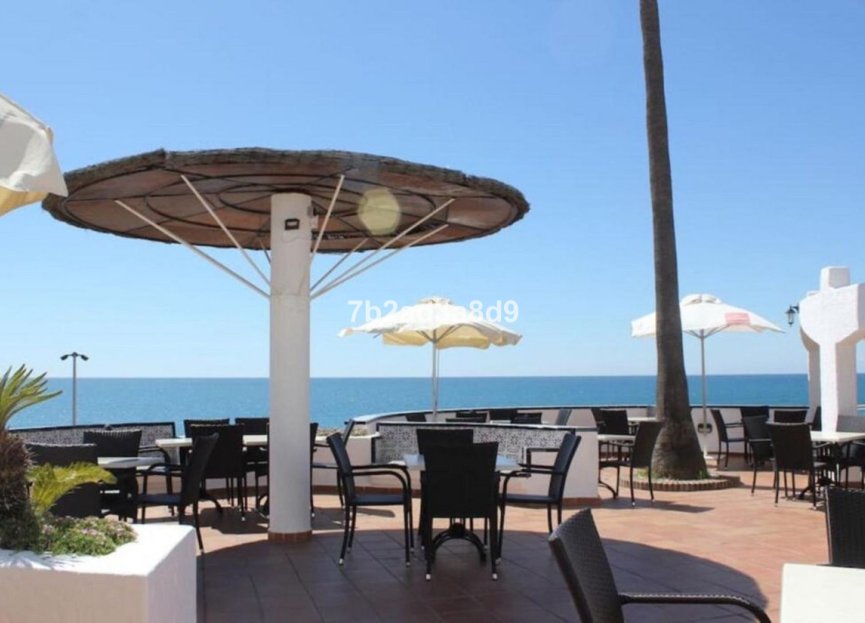 Resale - Apartment - Middle Floor Apartment - Estepona - New Golden Mile