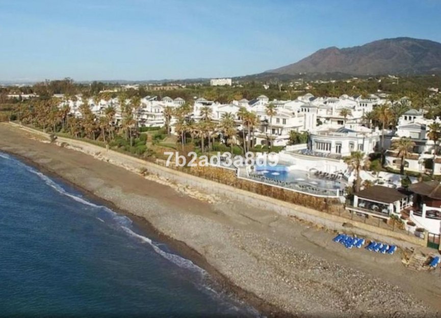 Resale - Apartment - Middle Floor Apartment - Estepona - New Golden Mile