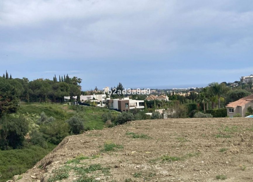 Resale - Plot - Residential Plot - Marbella - Nueva Andalucia