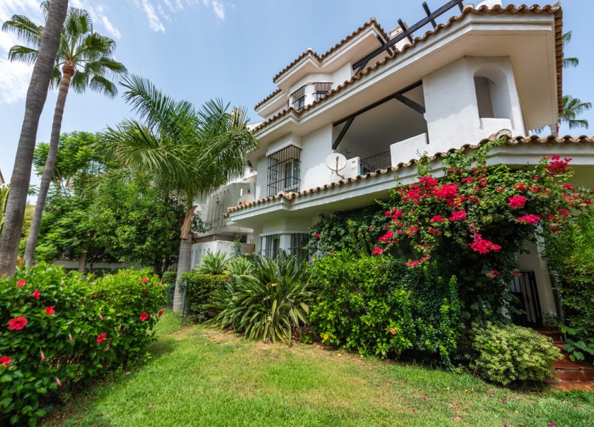 Resale - Apartment - Penthouse - Marbella - Nueva Andalucia