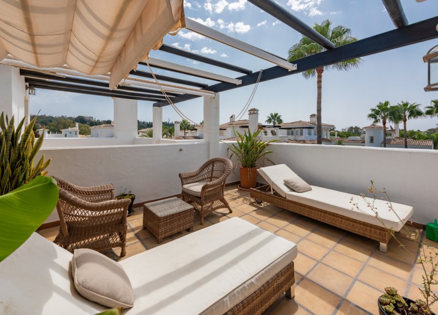 Resale - Apartment - Penthouse - Marbella - Nueva Andalucia