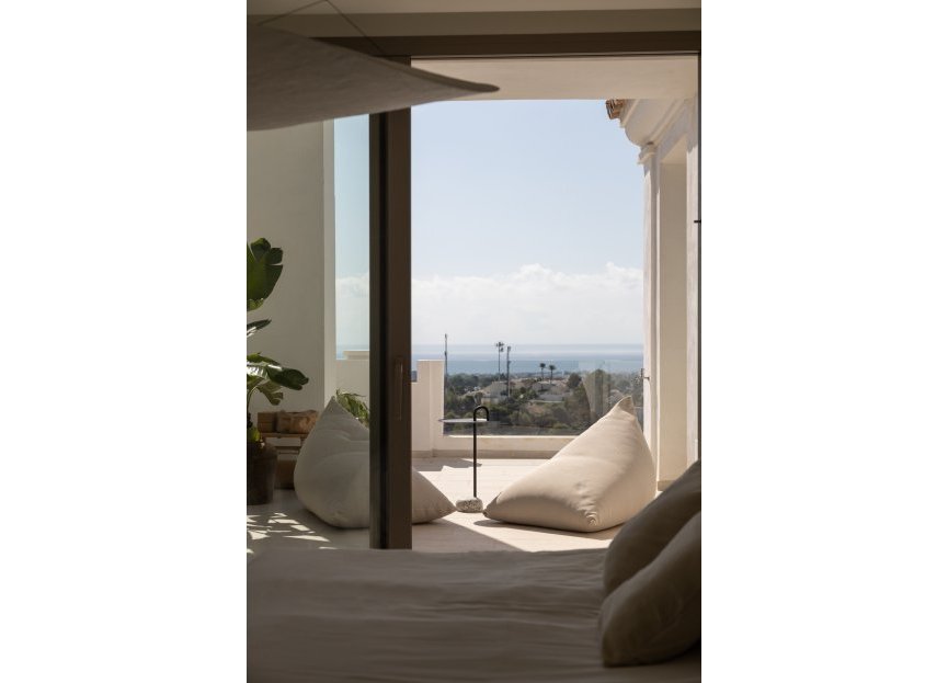 Resale - Apartment - Penthouse - Marbella - Nueva Andalucia