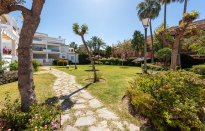 Resale - Apartment - Top Floor Apartment - Marbella - Puerto Banús