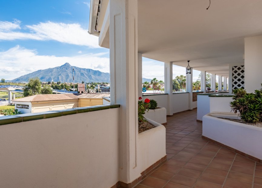 Resale - Apartment - Top Floor Apartment - Marbella - Puerto Banús