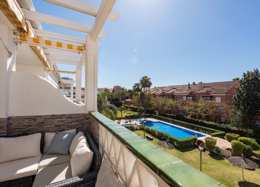 Resale - Apartment - Top Floor Apartment - Marbella - Puerto Banús