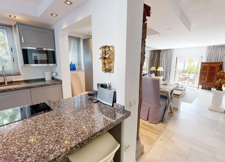 Resale - Apartment - Duplex - Marbella - Nueva Andalucia