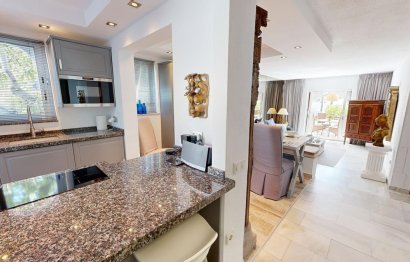 Resale - Apartment - Duplex - Marbella - Nueva Andalucia