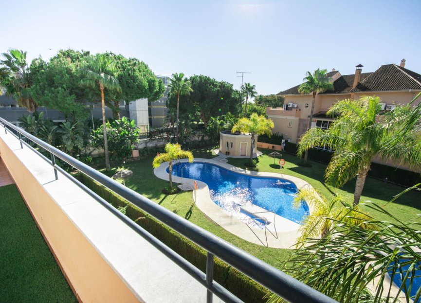 Resale - Apartment - Top Floor Apartment - Marbella - Marbella Centro