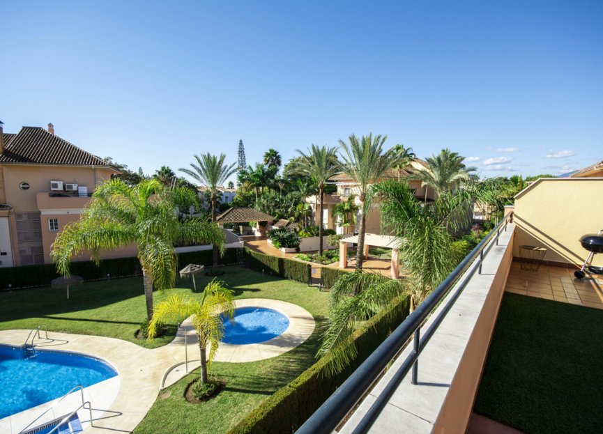 Resale - Apartment - Top Floor Apartment - Marbella - Marbella Centro