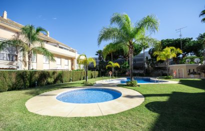 Resale - Apartment - Top Floor Apartment - Marbella - Marbella Centro