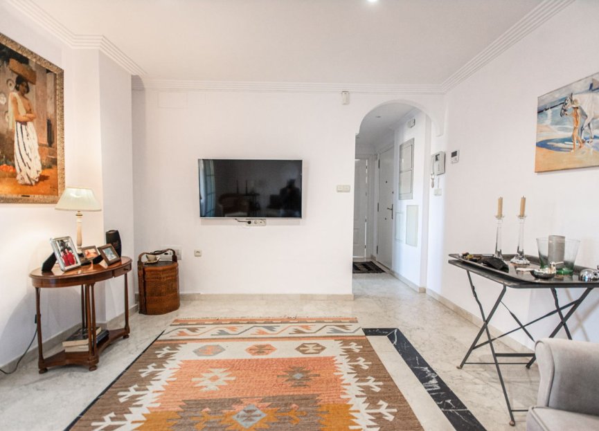 Resale - Apartment - Top Floor Apartment - Marbella - Marbella Centro