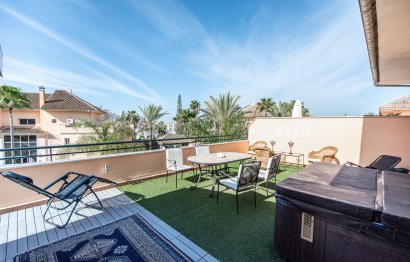 Resale - Apartment - Top Floor Apartment - Marbella - Marbella Centro