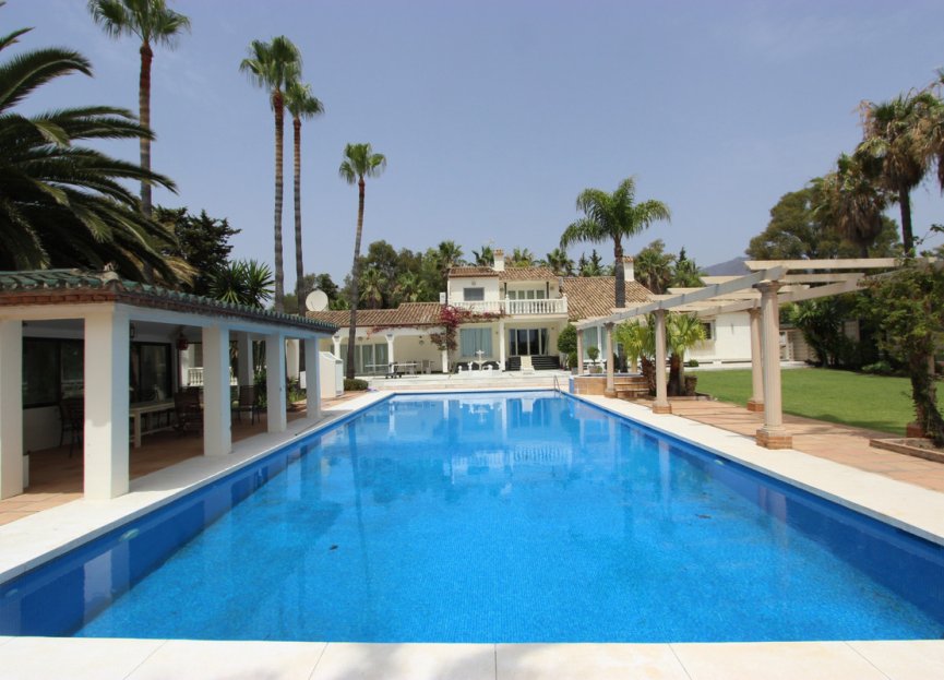 Resale - Plot - Residential Plot - Estepona - Estepona Centro